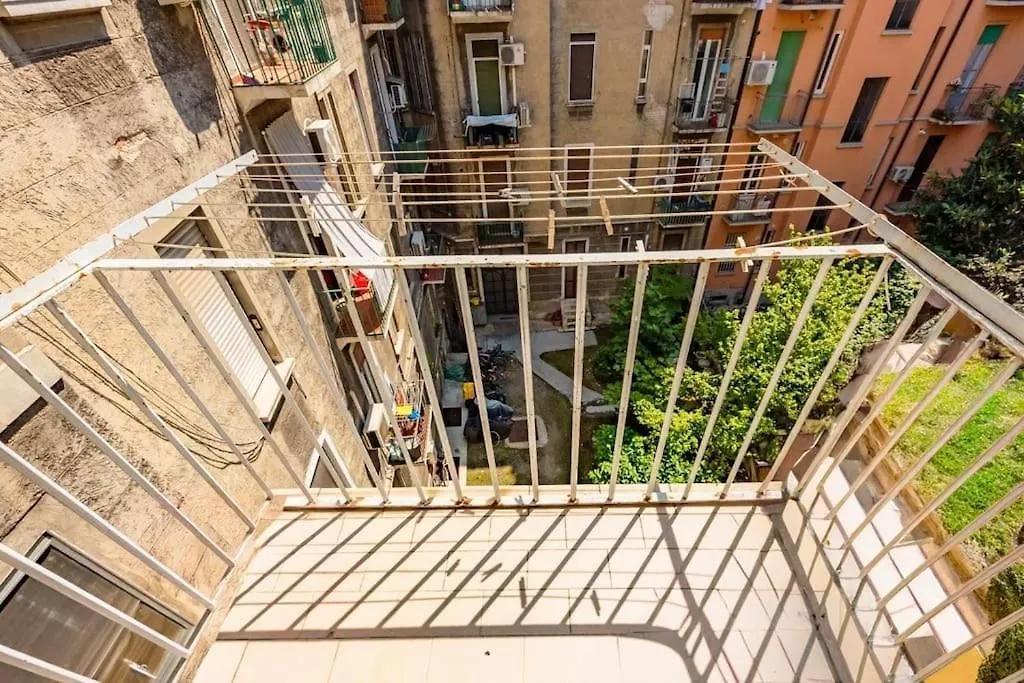 Navigli Duomo Bocconi Modern House Double-Room Milán