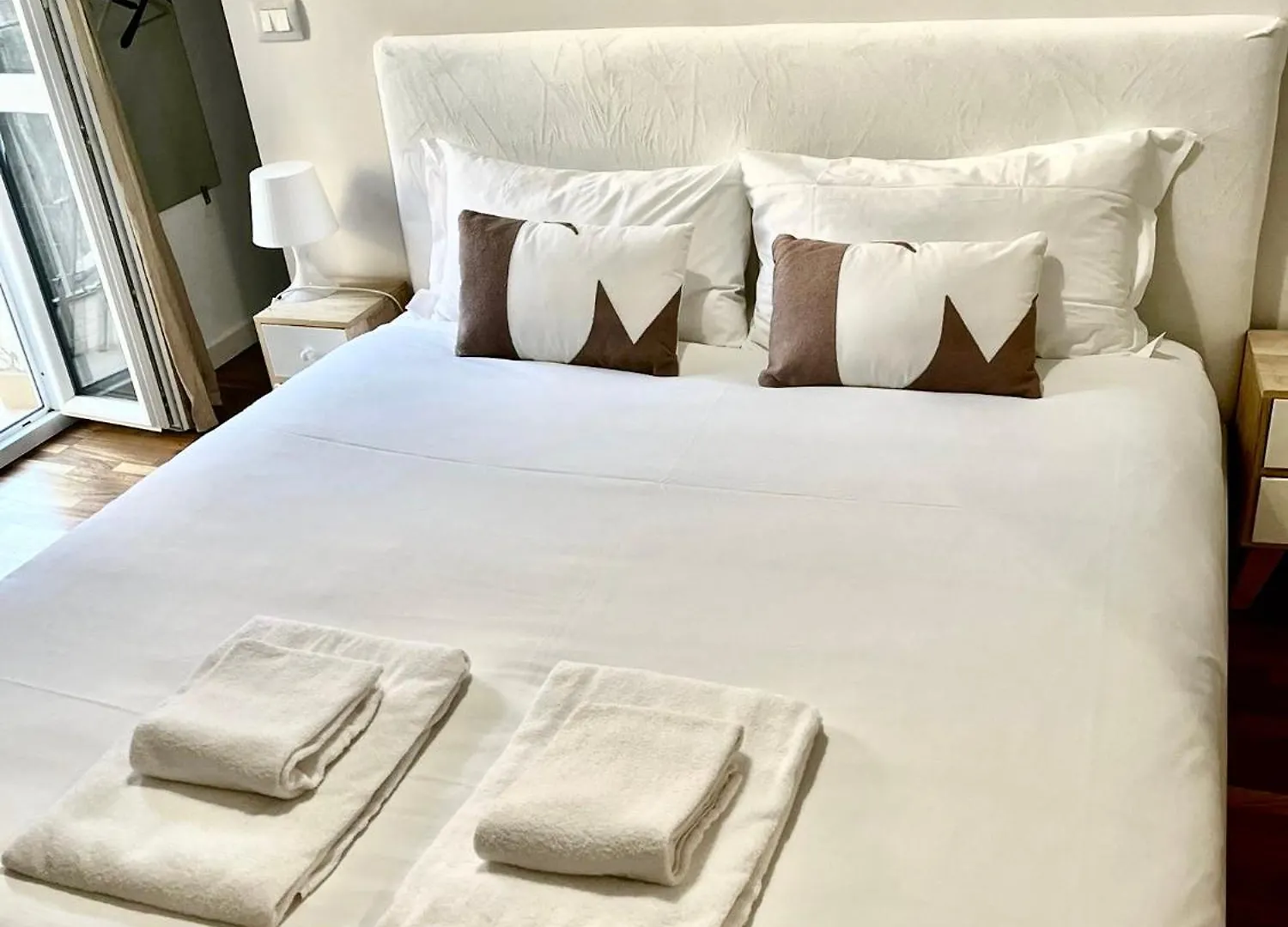 Navigli Duomo Bocconi Modern House Double-Room Milan Italy